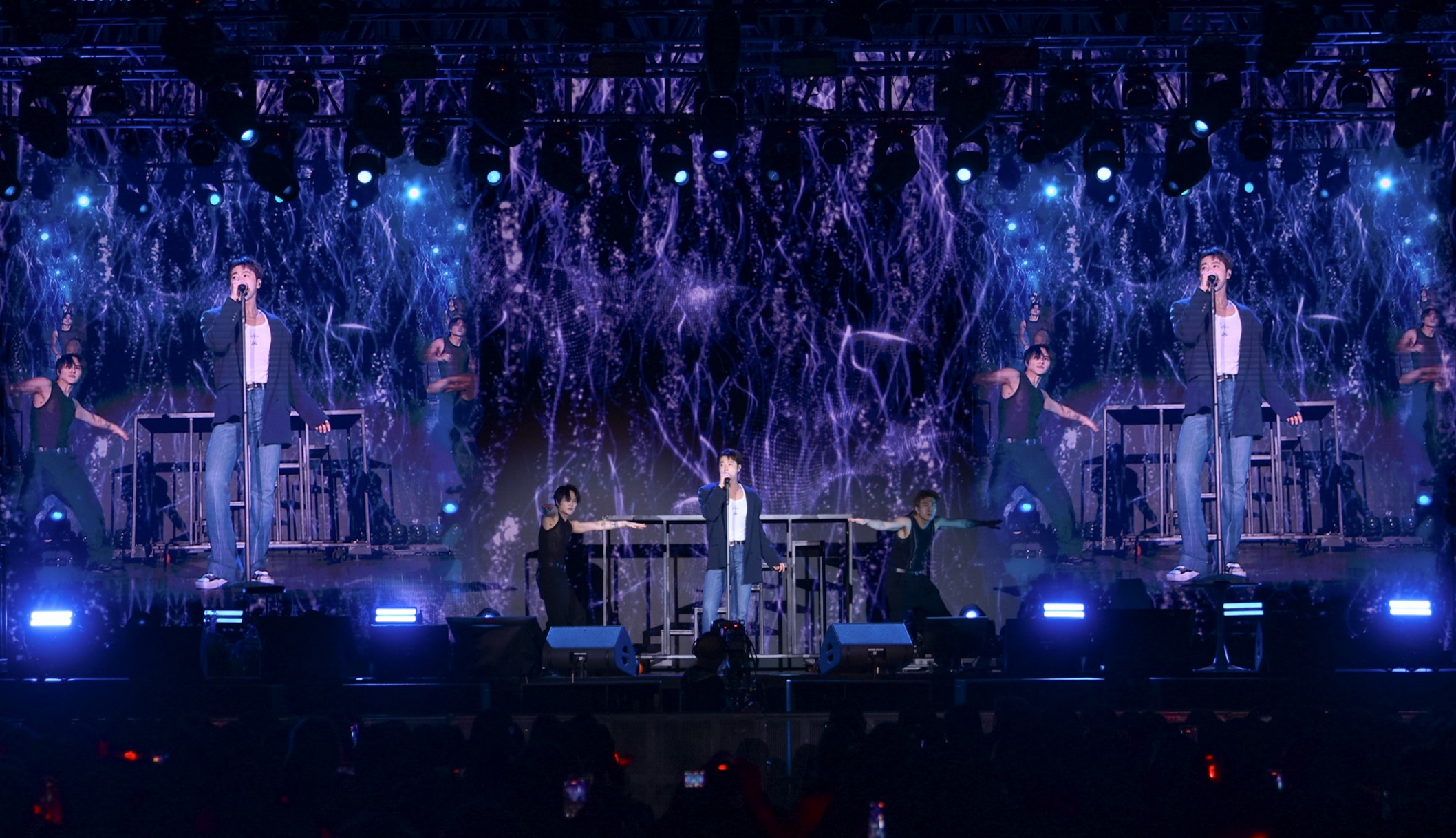 ภาพที่ 20 U KNOW PROJECT 26 SCENE1 in BANGKOK ภาพบรรยากาศคอนเสิร์ตเดี่ยวเต็มรูปแบบครั้งแรก ‘U-KNOW PROJECT 26 : SCENE#1 in BANGKOK’