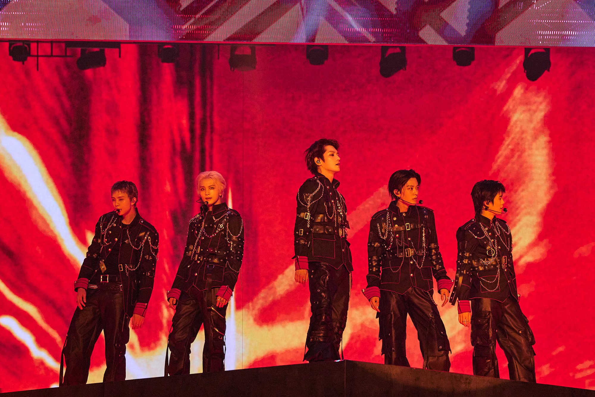 ภาพที่ 3 NCT 127 คอนเสิร์ตครั้งที่ 5 ‘NCT 127 5TH TOUR NEO CITY SEOUL THE REDLINE นับถอยหลัง NCT 127 สร้างความสนุกสุดร้อนแรงให้แฟนชาวไทย หลังเปิดฉากที่กรุงโซลอย่างอลังการ