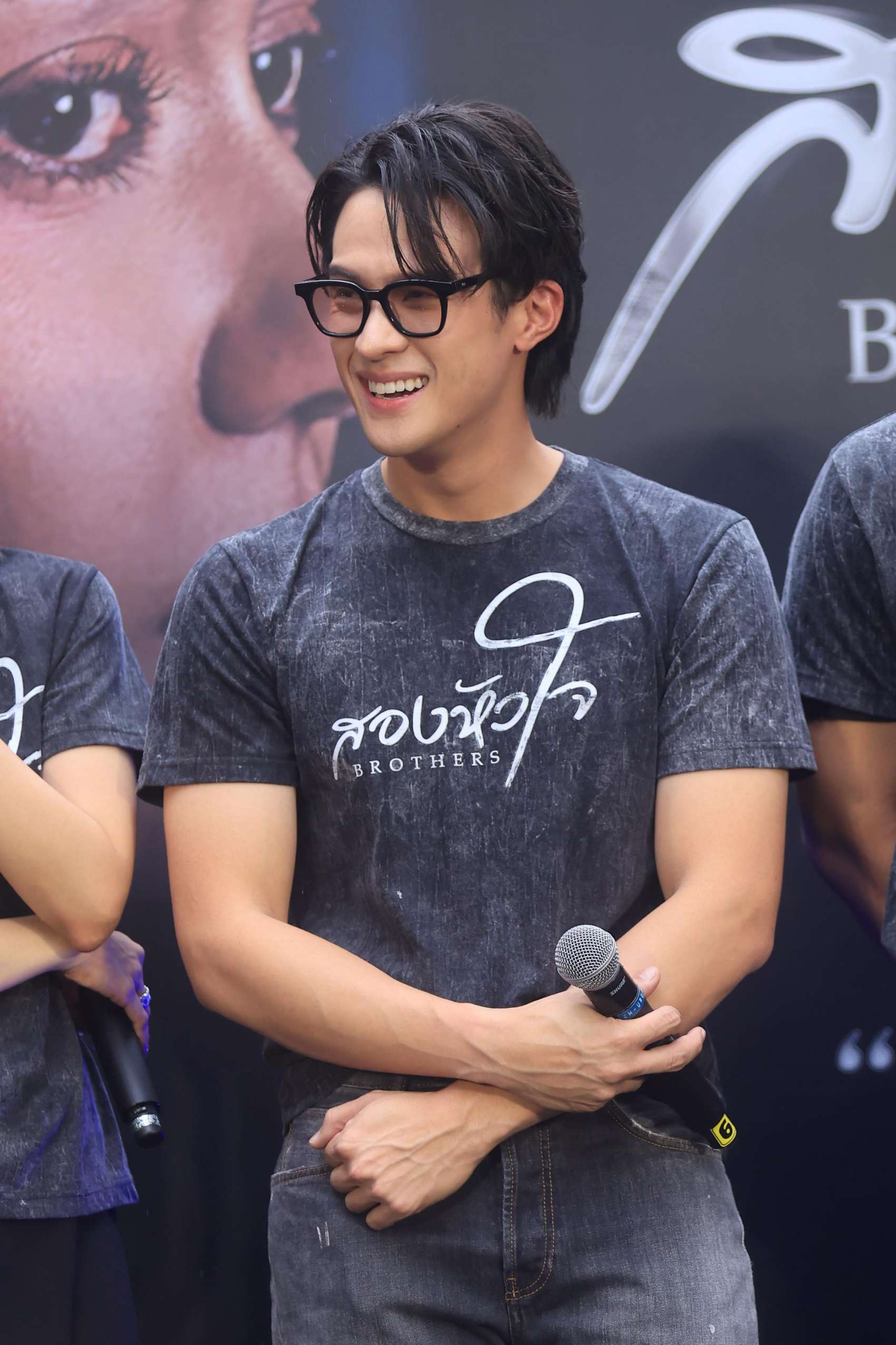 สองหัวใจ Street Fight ต่อยดีมีทอง 15 “ณเดชน์ - อแมนด้า - เจมส์ มาร์” แท็กทีมแฟนละครท้าฝนประลองหมัด! ในงาน “สองหัวใจ Street Fight ต่อยดีมีทอง”