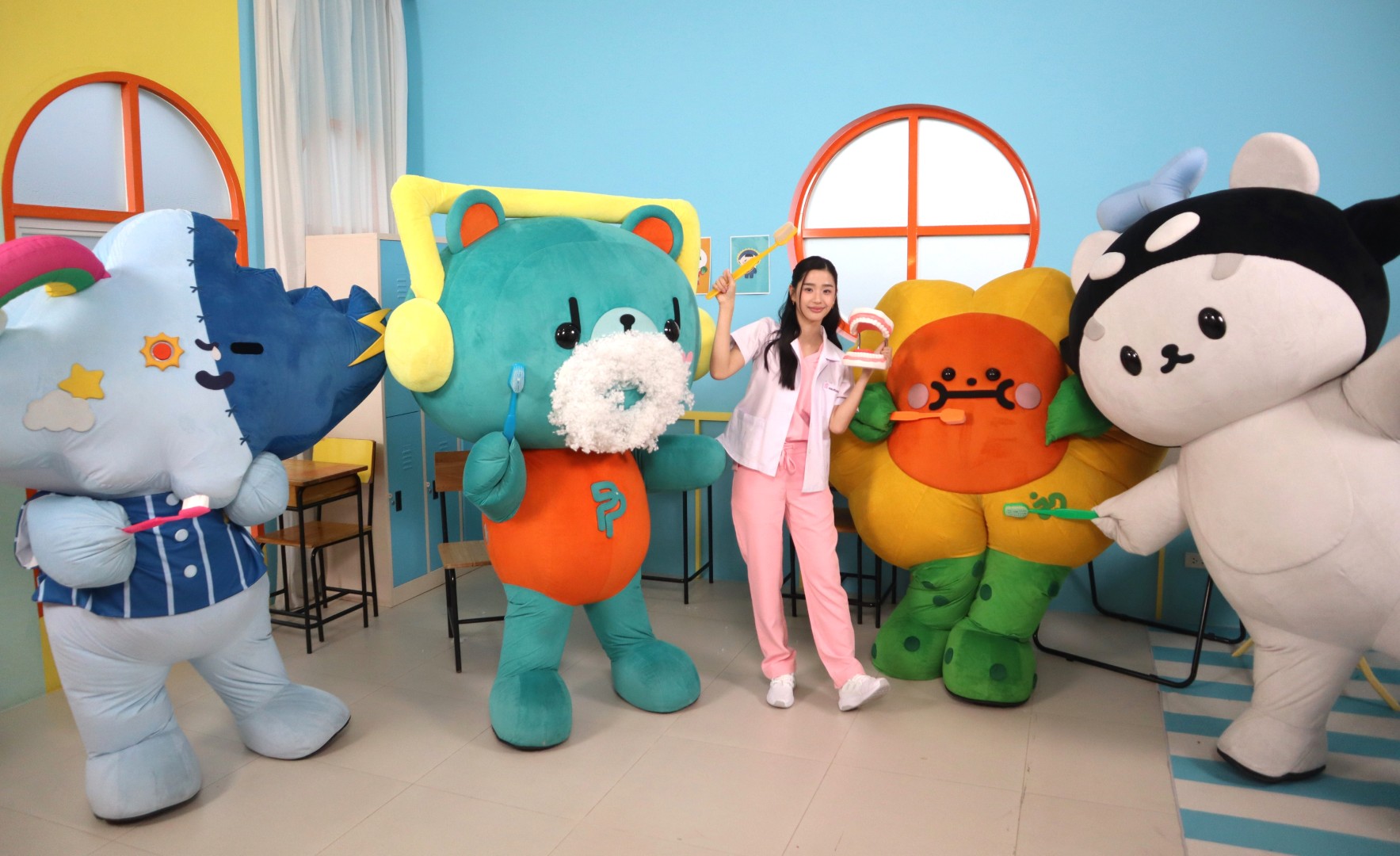 01. Club Fun Dee กับพี่หมอฟันตู  “ตู ต้นตะวัน” แท็กทีมแก๊ง GMMTV Fandom Characters สุดคิ้วท์ ชวนดูแลสุขภาพช่องปาก ในรายการ “CLUB FUN DEE กับพี่หมอฟันตู”