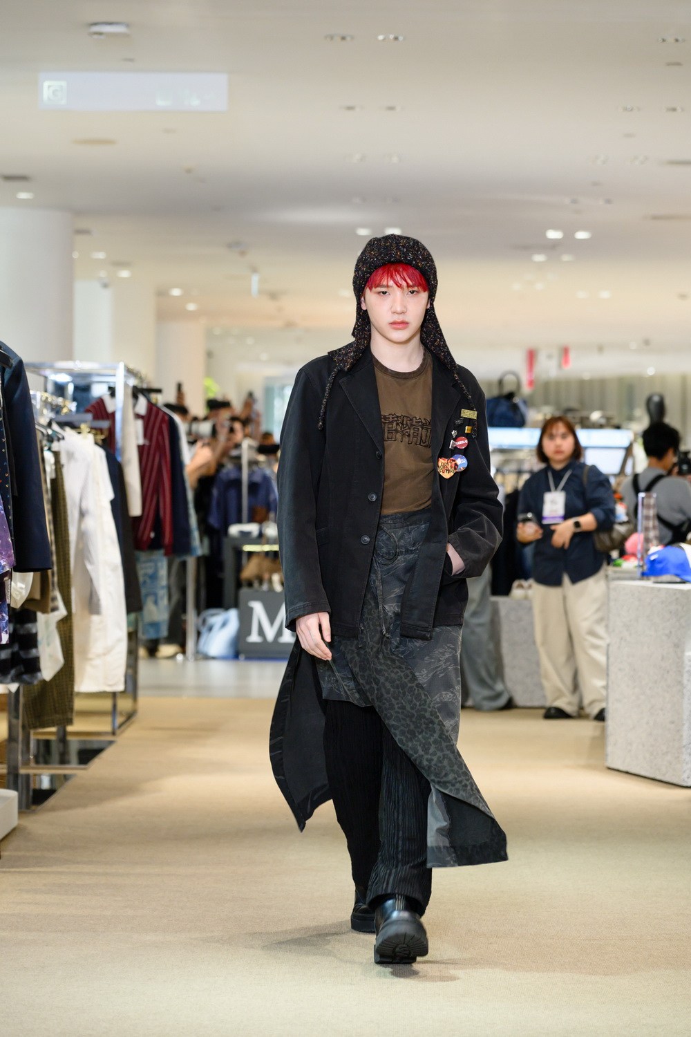 04.ภูมิ Atlas สยามดิสคัฟเวอรี่ เปิดรันเวย์ FASHION REVOLUTIONARY 2026