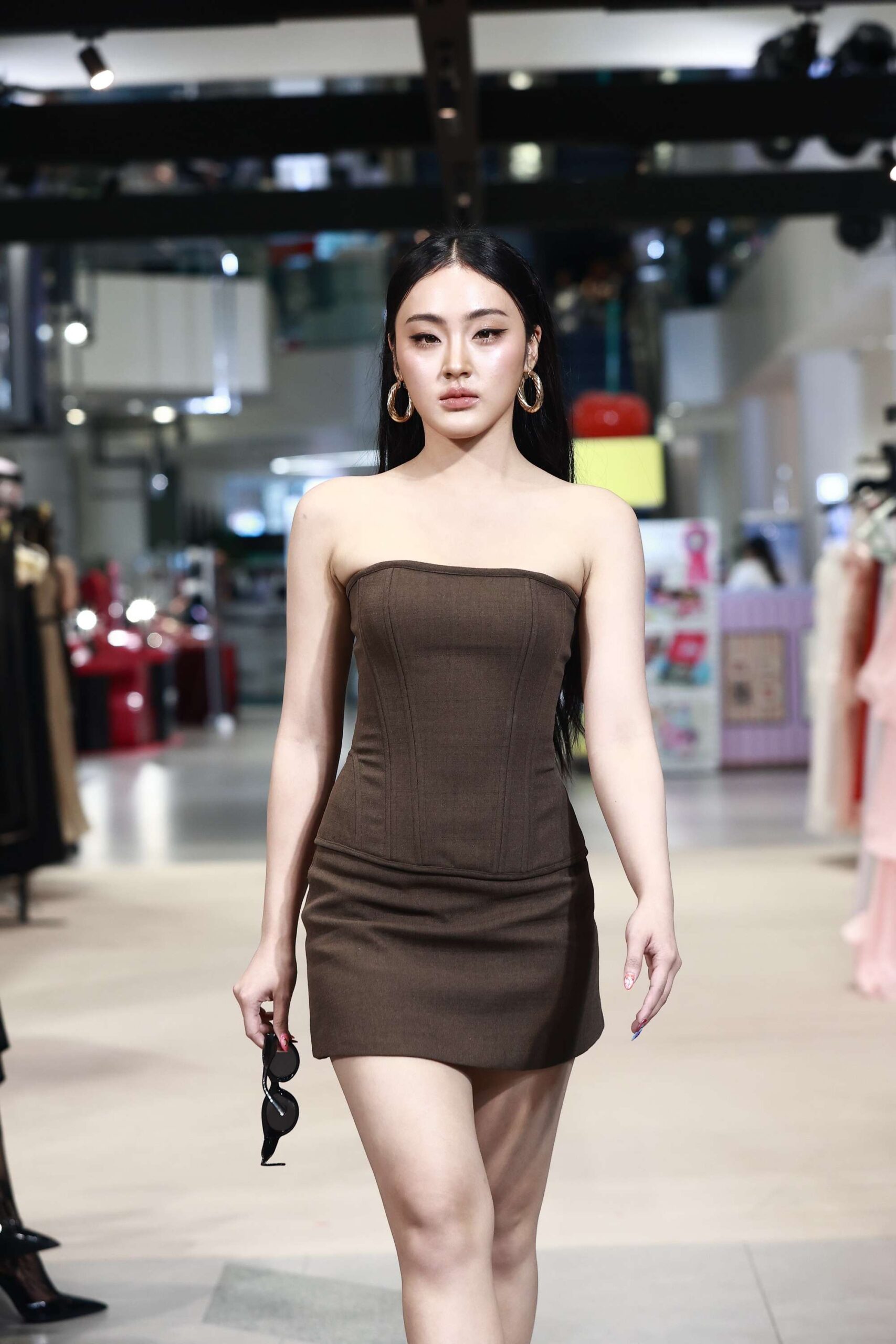 06.HOUSE OF AREN 4EVE scaled สยามดิสคัฟเวอรี่ เปิดรันเวย์ FASHION REVOLUTIONARY 2026