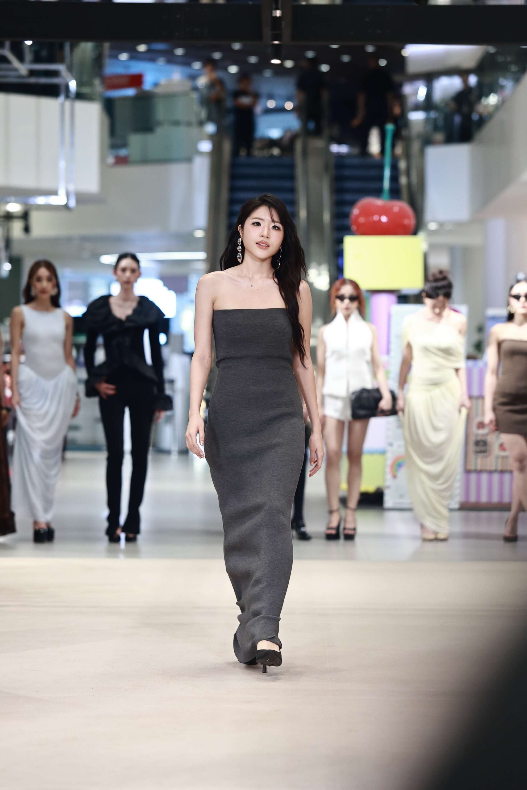 13.HOUSE OF AREN MIUMIU 1 scaled สยามดิสคัฟเวอรี่ เปิดรันเวย์ FASHION REVOLUTIONARY 2026