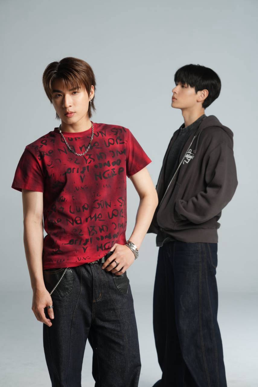 1430049 0 0 “พูดออกไป (Shout out!)” เพลงบอกรักในสไตล์ของคน Introvert จาก “ป๊อบ-ไตเติ้ล” แม้ไม่กล้าพูดดัง แต่ความรู้สึกชัดเจนกว่าที่คิด