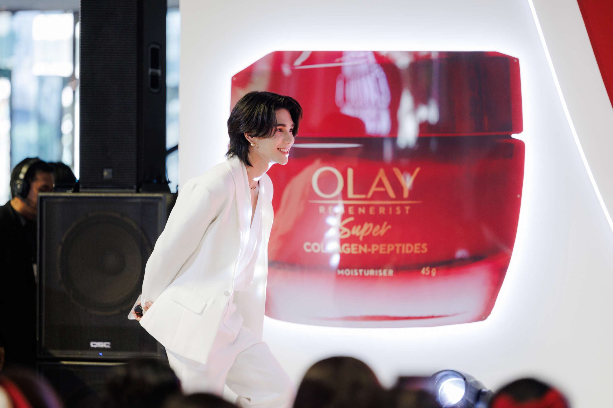 1793077524131 scaled “Jeff Satur” Friends of Olay Thailand จัดเต็มโมเมนต์สุดพิเศษกับแฟนๆ ในงาน Fan Meet สุดเอ็กซ์คลูซีฟ “Olay x Jeff Satur ยกหน้าให้ Olay”