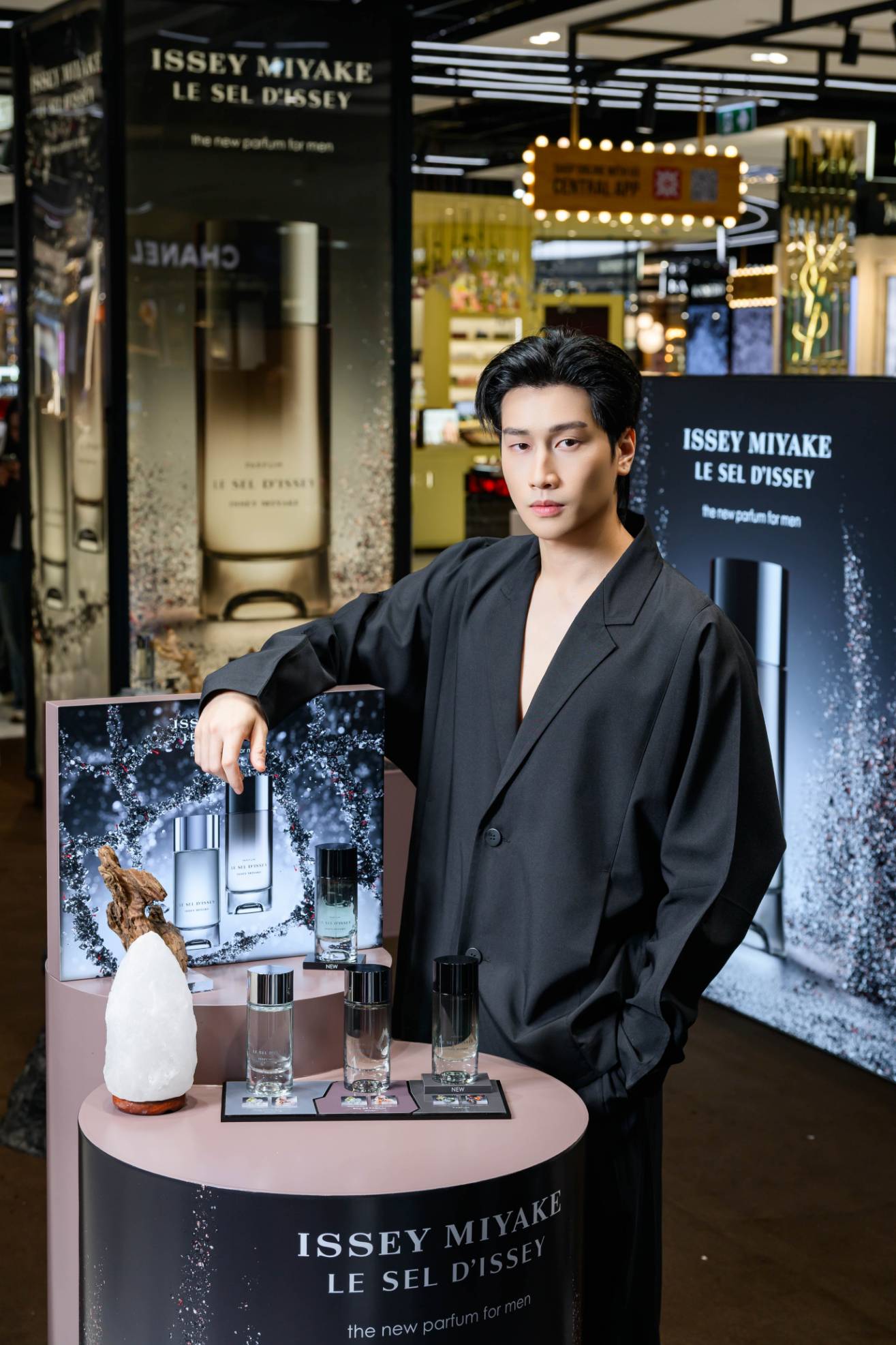 Bible Wichapas Issey Miyake 13 “ไบเบิ้ล” ร่วมสัมผัสเสน่ห์น้ำหอมสุภาพบุรุษกลิ่นใหม่ Le Sel d’Issey Parfum จาก Issey Miyake