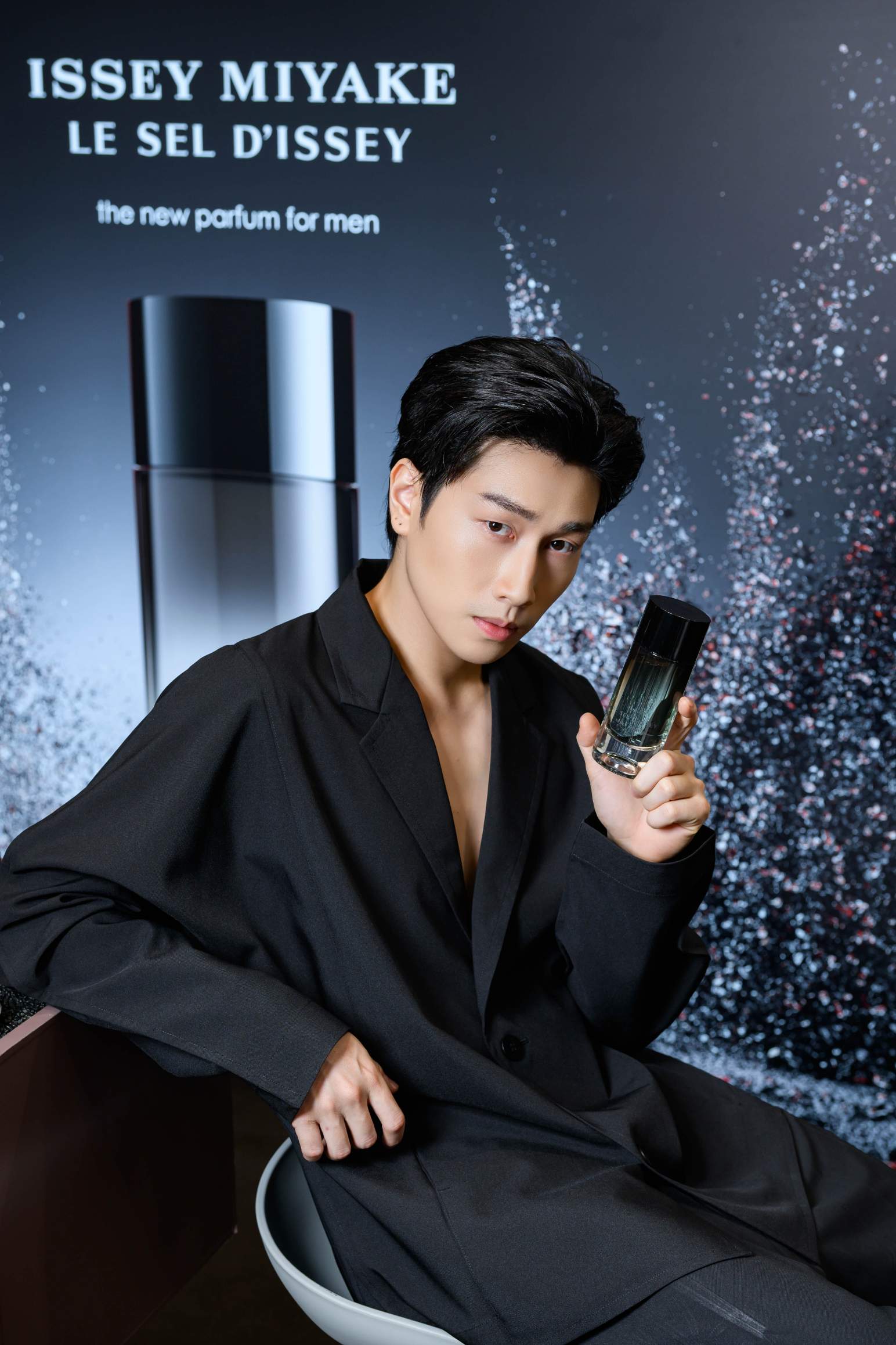 Bible Wichapas Issey Miyake 9 “ไบเบิ้ล” ร่วมสัมผัสเสน่ห์น้ำหอมสุภาพบุรุษกลิ่นใหม่ Le Sel d’Issey Parfum จาก Issey Miyake