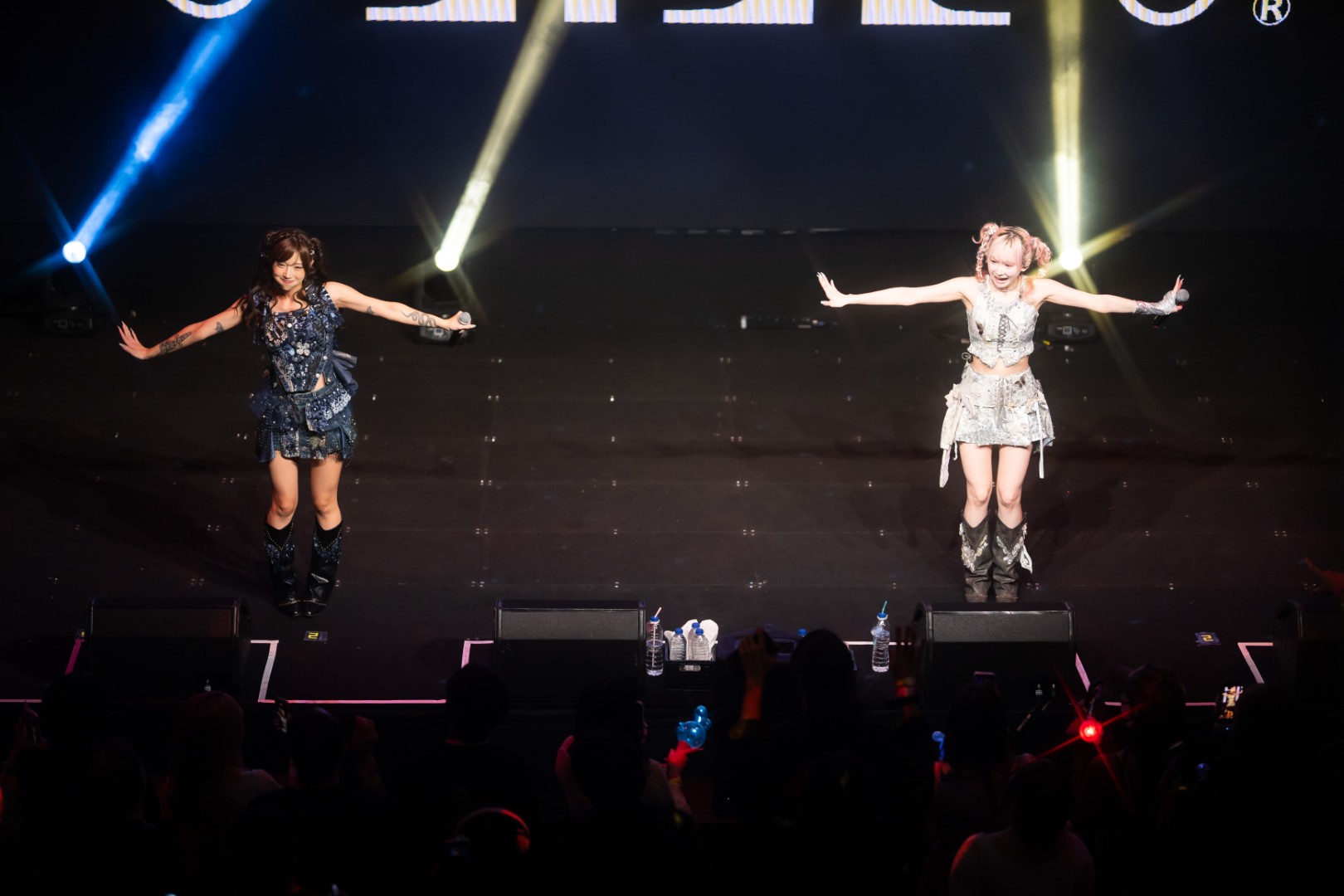 DSC03367 พาชมภาพบรรยากาศคอนเสิร์ตแรกของไอดอลดูโอ้ขาร็อค ‘REIRIE 1ST SOLO LIVE IN BANGKOK’