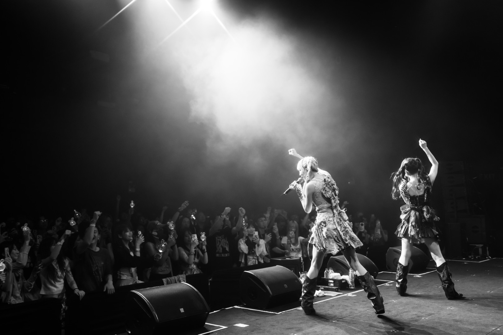 DSC03476 1 พาชมภาพบรรยากาศคอนเสิร์ตแรกของไอดอลดูโอ้ขาร็อค ‘REIRIE 1ST SOLO LIVE IN BANGKOK’