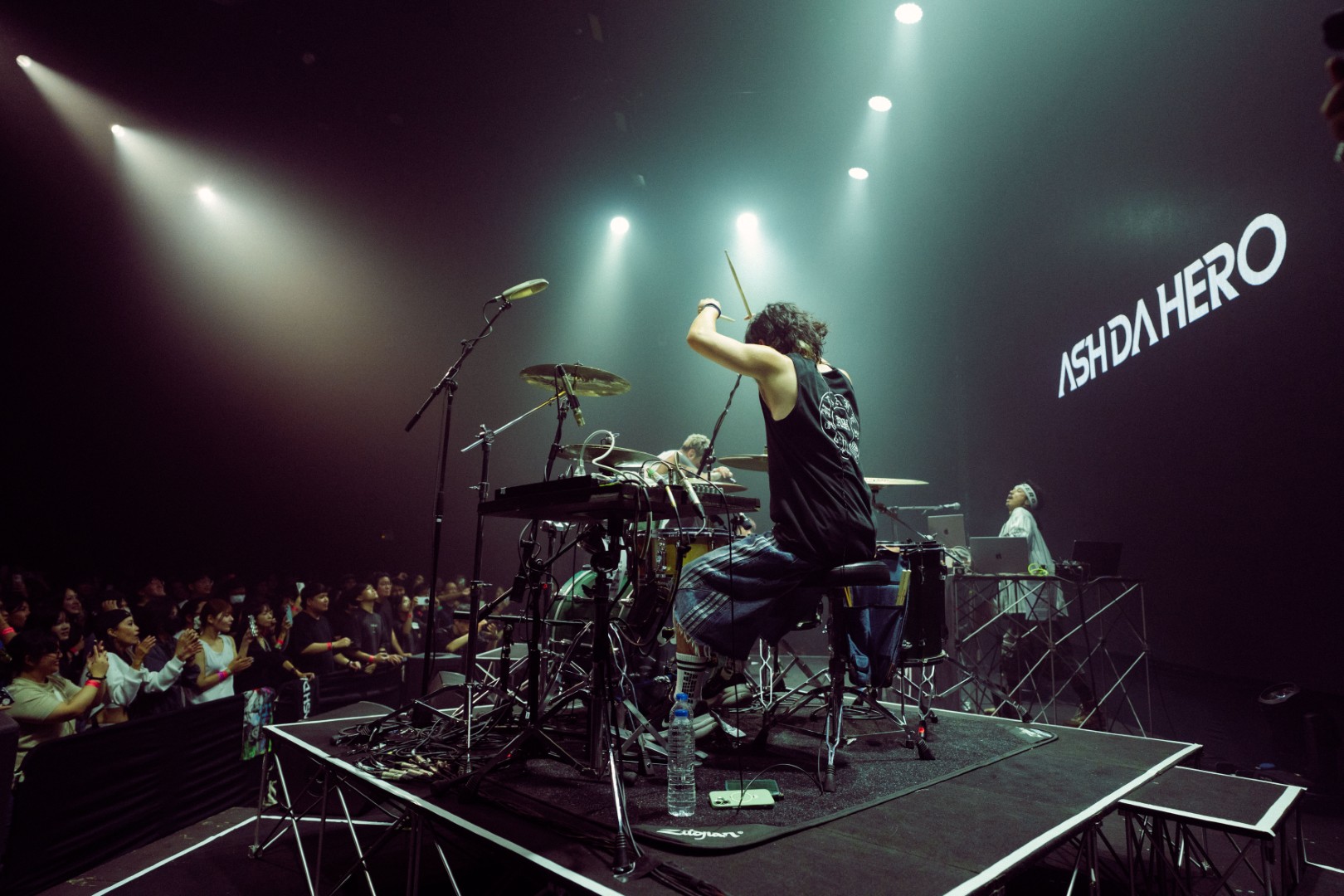 DSC03946 ‘ASH DA HERO’ สาดความมันส์ให้แฟนๆ ในคอนเสิร์ตครั้งแรกในไทย ‘ASH DA HERO 1ST SOLO LIVE IN BANGKOK’