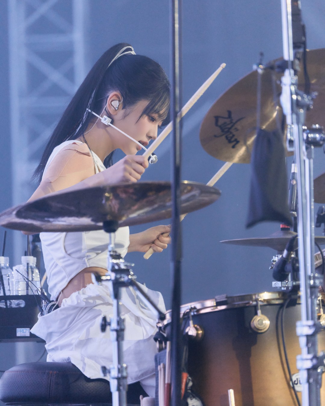 IMG 4565 QWER ขนพลังร็อกตะลุยเอเชีย! ส่งต่อความมันส์ถึงแฟนไทย ห้ามพลาด “QWER 2nd TOUR <ROCKATION : ROCKET LAUNCH!!> IN BANGKOK” 14 พย. นี้!