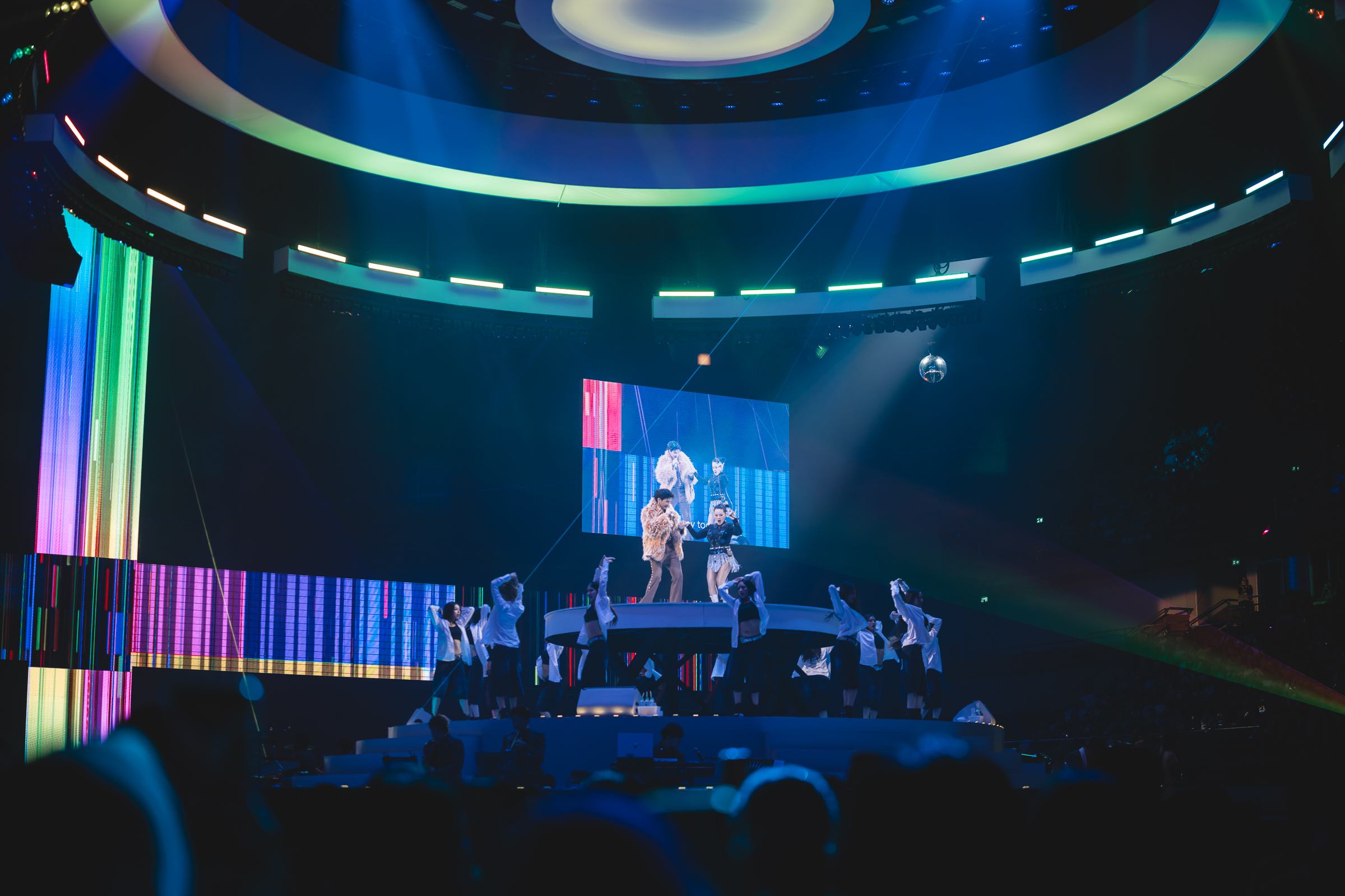 Nont Tanon Arena Encore 28 รวบภาพบรรยากาศคอนเสิร์ต "NONT TANONT : ARENA ENCORE" พร้อมประกาศ EP.04 ปีหน้าบุก “สนามราชมังฯ”