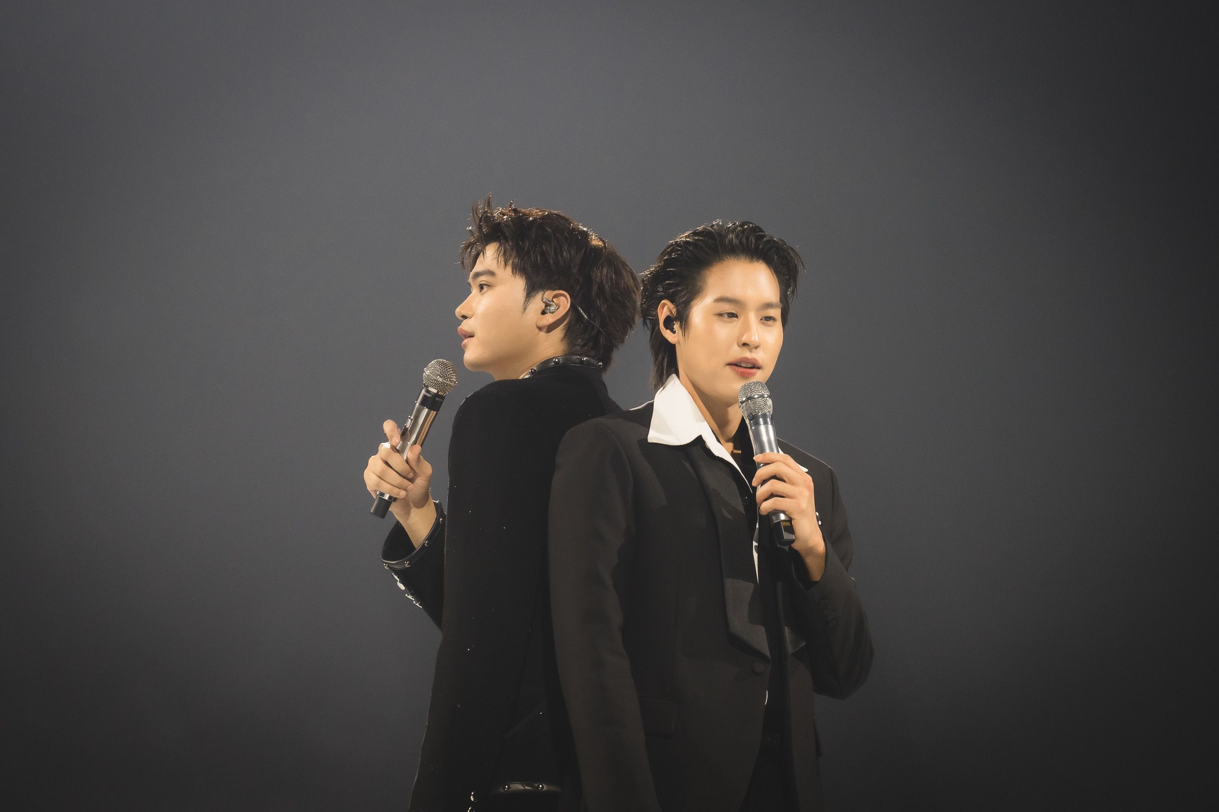 Nont Tanon Arena Encore 32 รวบภาพบรรยากาศคอนเสิร์ต "NONT TANONT : ARENA ENCORE" พร้อมประกาศ EP.04 ปีหน้าบุก “สนามราชมังฯ”