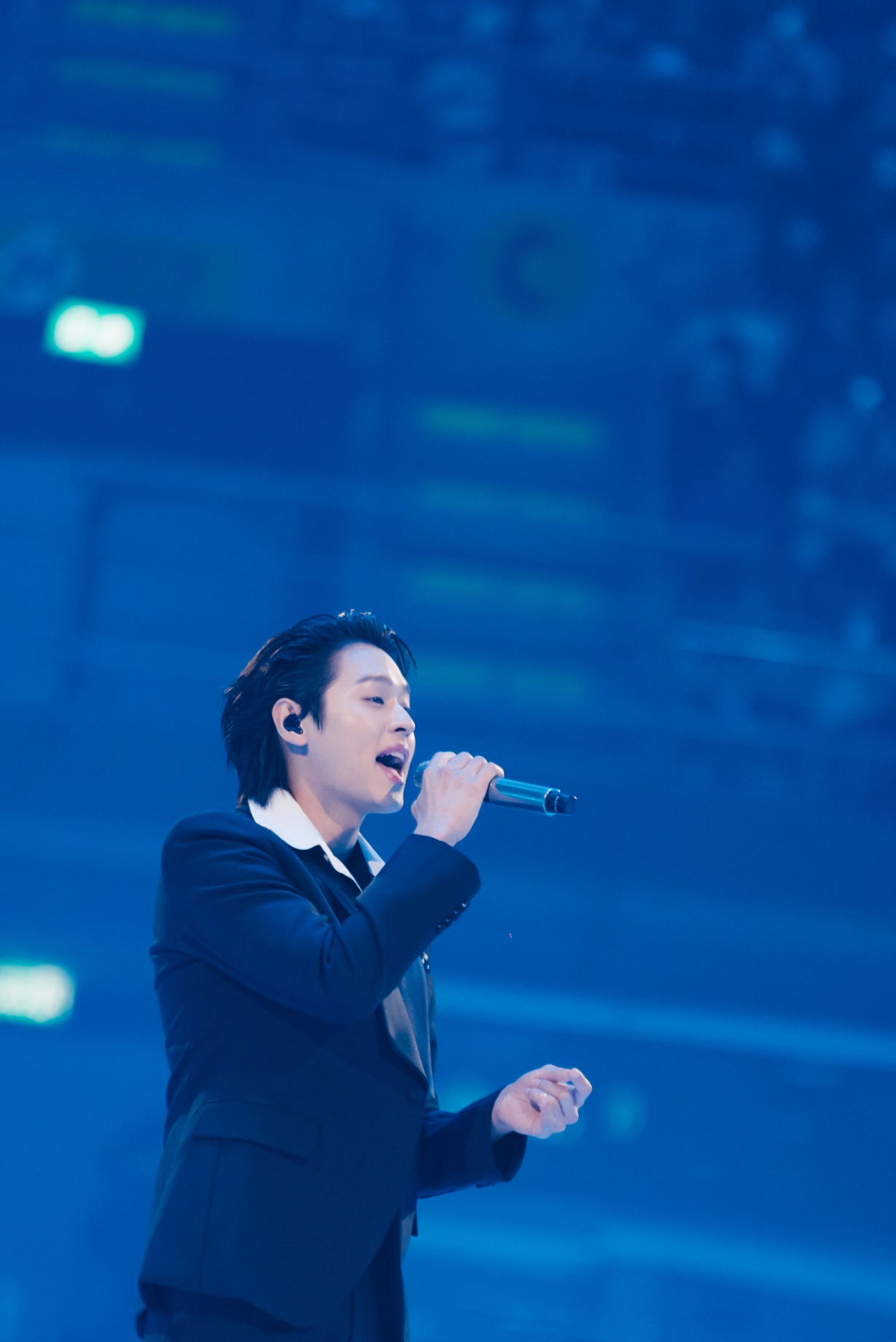 Nont Tanon Arena Encore 47 รวบภาพบรรยากาศคอนเสิร์ต "NONT TANONT : ARENA ENCORE" พร้อมประกาศ EP.04 ปีหน้าบุก “สนามราชมังฯ”