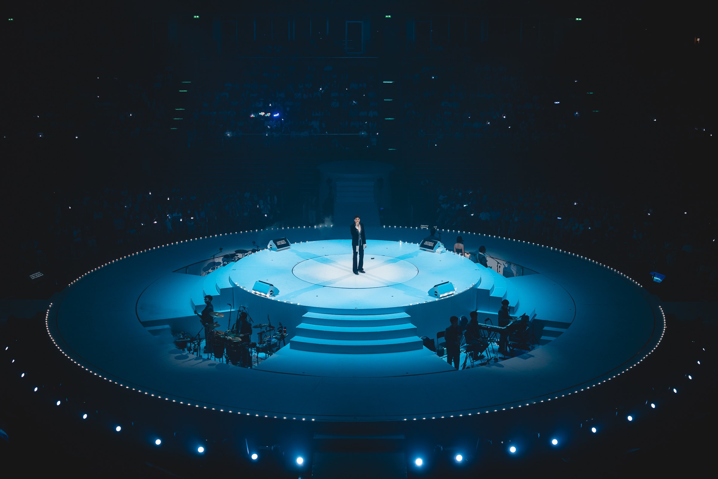 Nont Tanon Arena Encore 51 1 รวบภาพบรรยากาศคอนเสิร์ต "NONT TANONT : ARENA ENCORE" พร้อมประกาศ EP.04 ปีหน้าบุก “สนามราชมังฯ”