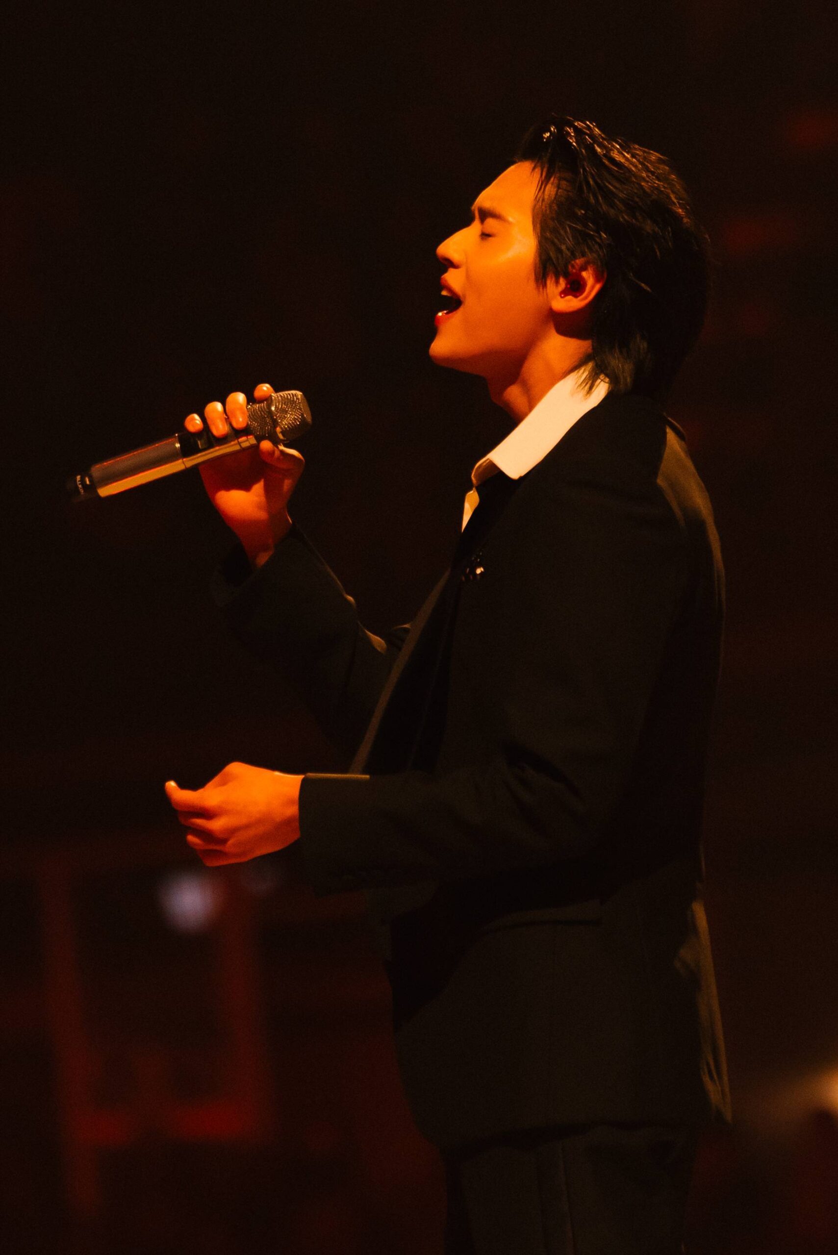 Nont Tanon Arena Encore 53 1 scaled รวบภาพบรรยากาศคอนเสิร์ต "NONT TANONT : ARENA ENCORE" พร้อมประกาศ EP.04 ปีหน้าบุก “สนามราชมังฯ”