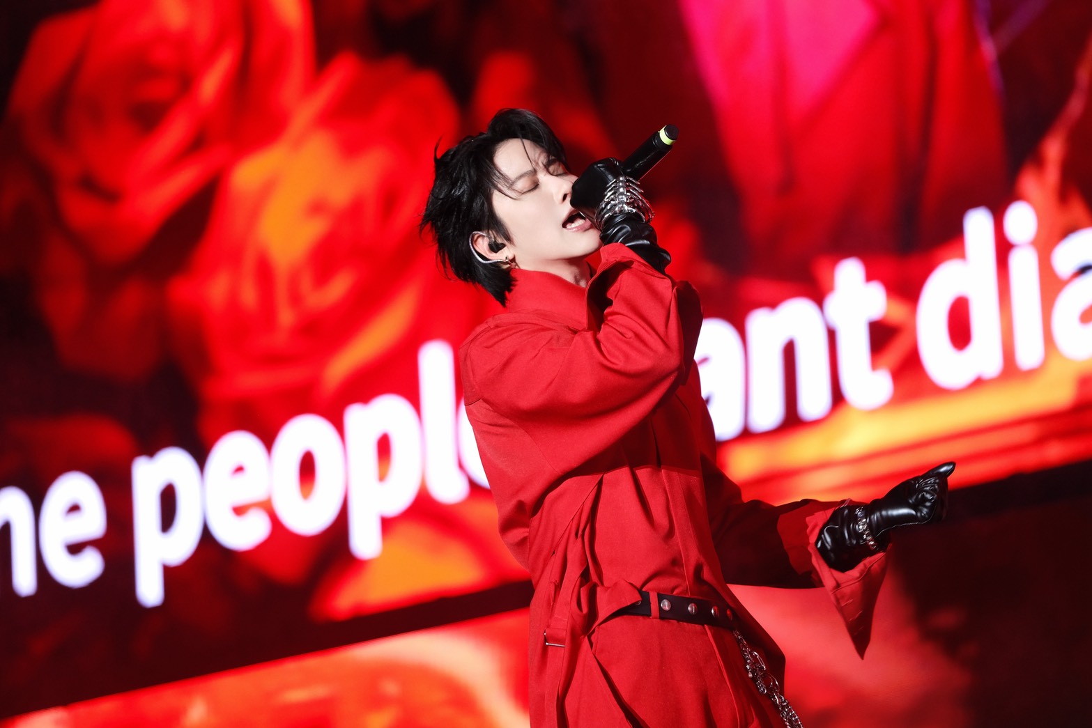 S 99156089 0 “ไมค์ พิรัชต์” ปังต่อเนื่องในจีน! ร่วมโชว์เวทีใหญ่ งาน “Popular Code Peak Live Concert in Zunyi”
