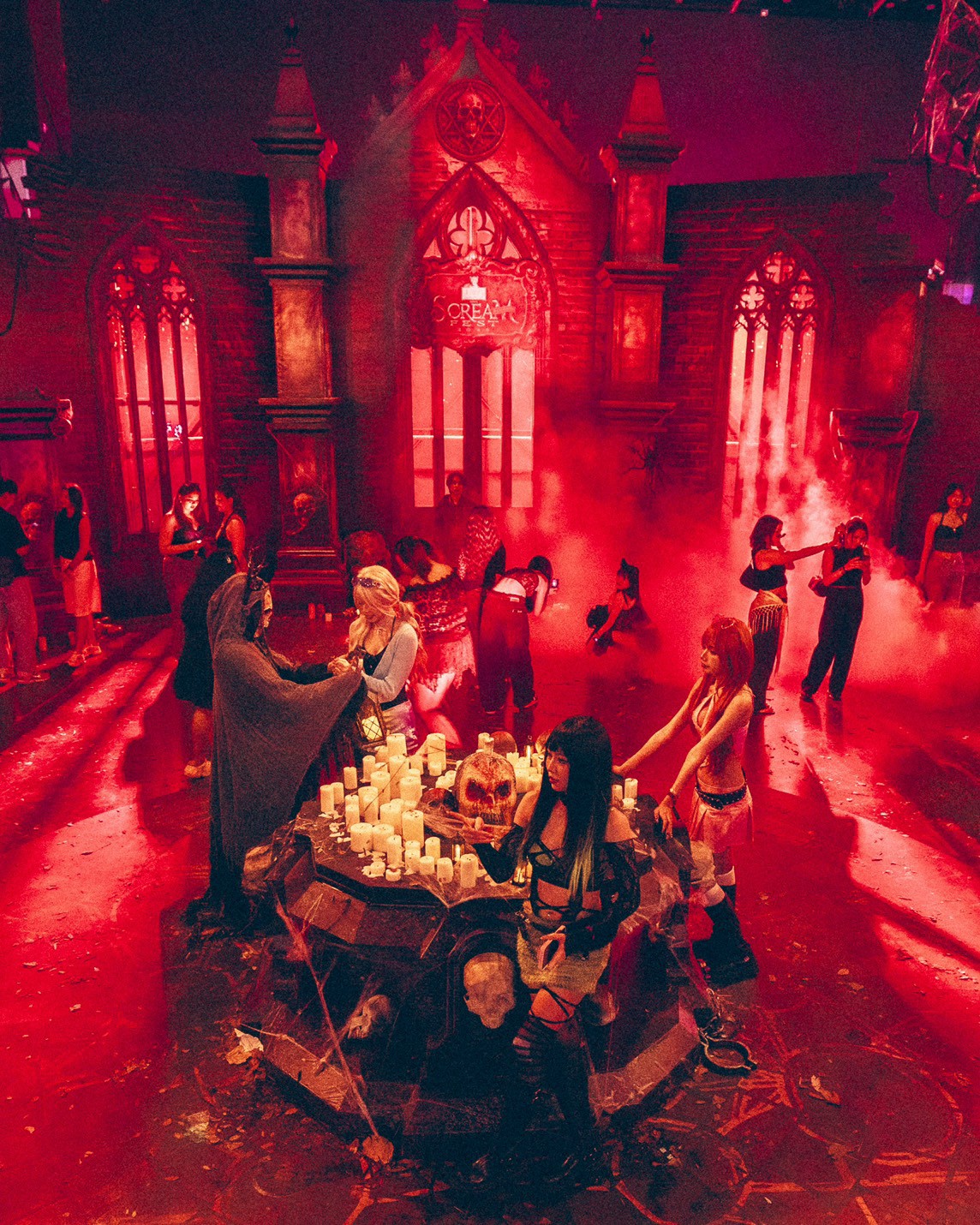 Scream Fest 2026 โปรดักชัน บรรยากาศ ผู้คน กิจกรรมภายในงาน 14 9 ศิลปินเบอร์ใหญ่จัดเต็มทุกโชว์ พร้อมโปรดักชันสุดล้ำใน “LEO Presents Scream Fest 2026”