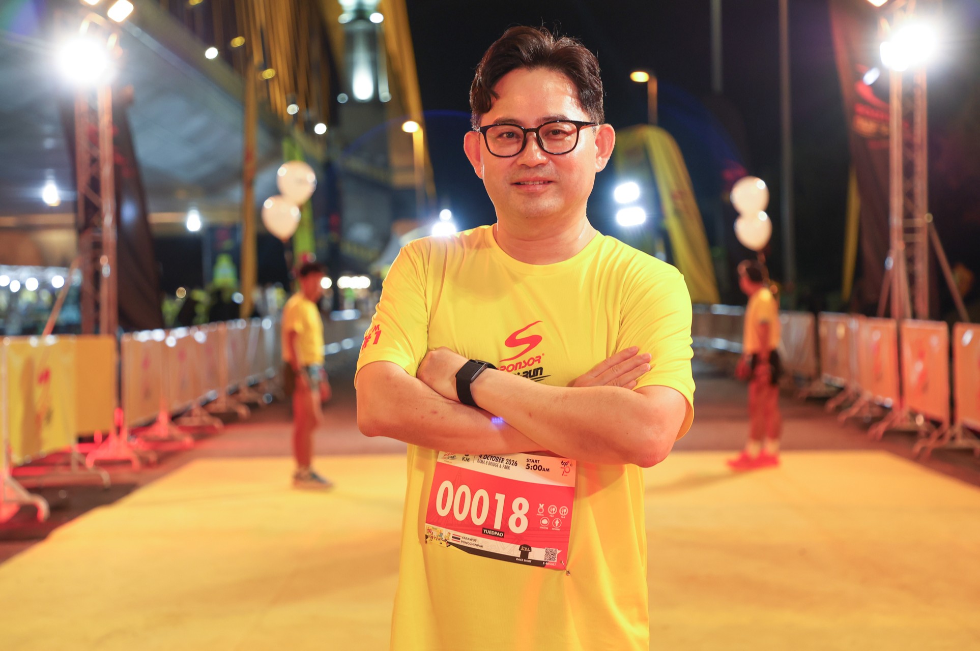 นายวรวุฒิ พงศ์ชินภัค ประธานผู้บริหารสายงานขายและการตลาด ประเทศไทย กลุ่มธุรกิจ TCP เกรซ–กาญจน์เกล้า,รัศมีแข ร่วมสัมผัสประสบการณ์ในงาน SPONSOR RUN BANGKOK 2026