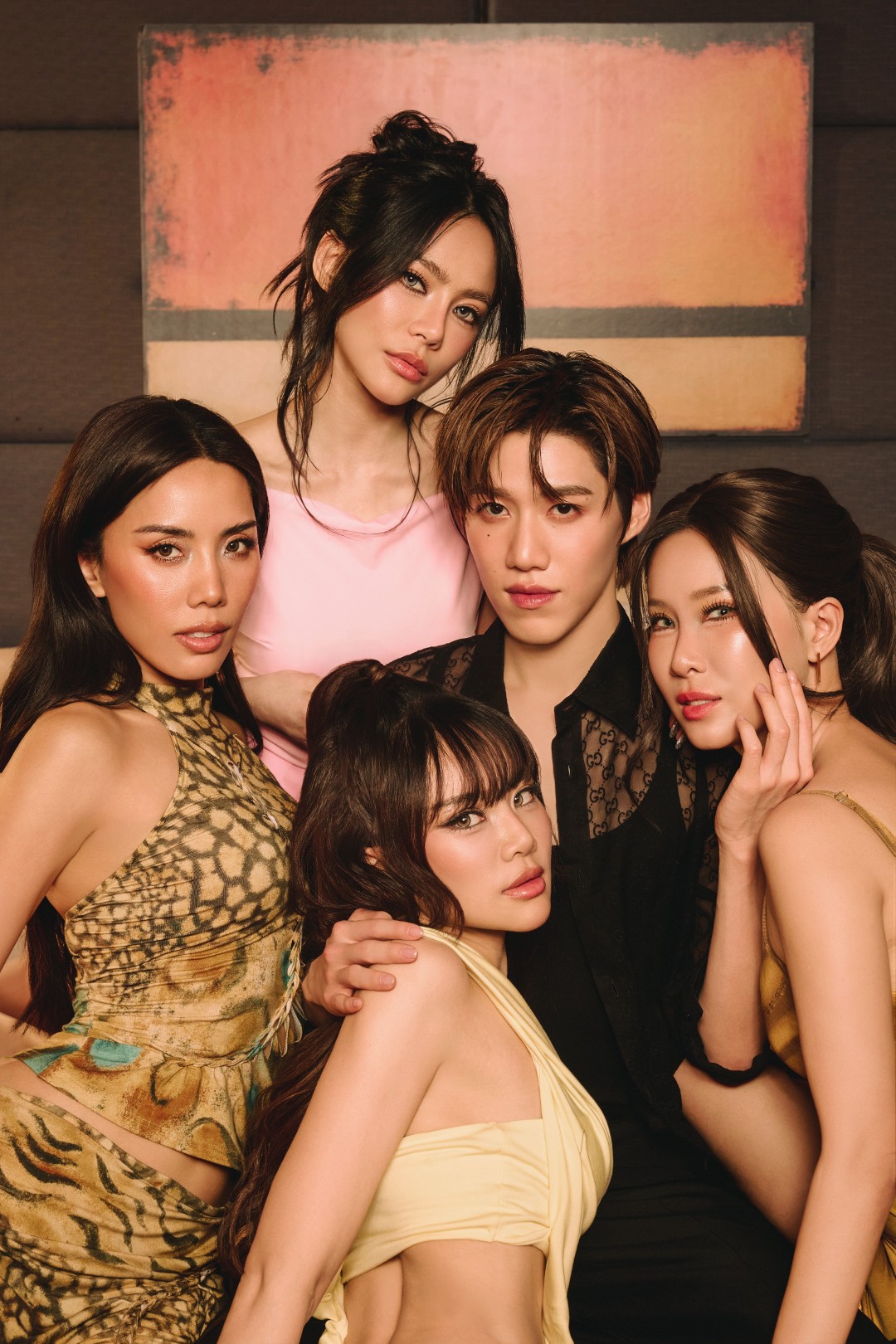 เพลง แฟนใครปะคะ Final Call ซิงเกิลใหม่ล่าสุดจาก PP KRIT Feat. Girly Berry 2 “PP KRIT” แท็กทีมเกิร์ลกรุ๊ปตัวแม่ “Girly Berry” ส่งซิงเกิล “แฟนใครปะคะ (Final Call)” เขย่าฟลอร์