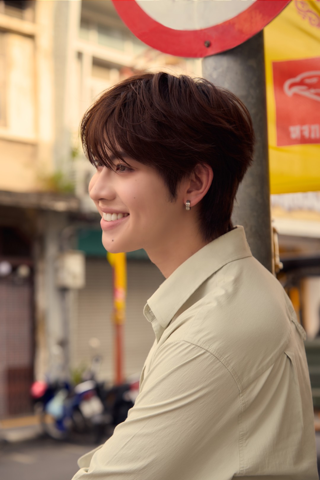 ‘เฟิร์สวัน วรรณกร’ เปิดโหมดคลั่งรักหนักมาก! ปล่อยซิงเกิลใหม่ ‘8/7’ คว้า ‘THETOYS’ นั่งแท่นโปรดิวเซอร์ 5 เฟิร์สวัน วรรณกร 5 ‘เฟิร์สวัน วรรณกร’ เปิดโหมดคลั่งรักหนักมาก! ปล่อยซิงเกิลใหม่ ‘8/7’ คว้า ‘THETOYS’ นั่งแท่นโปรดิวเซอร์