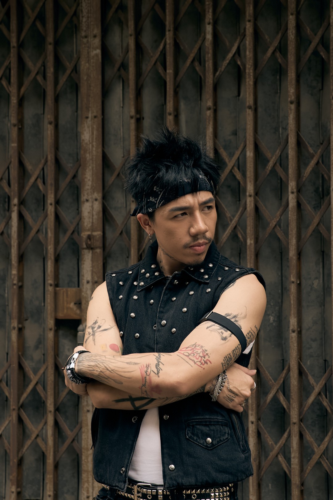 โมสต์ 1 ทูพี feat. จ๋าย-โมสต์ ไททศมิตร ส่งซิงเกิล “ฝันไร้ราคา”